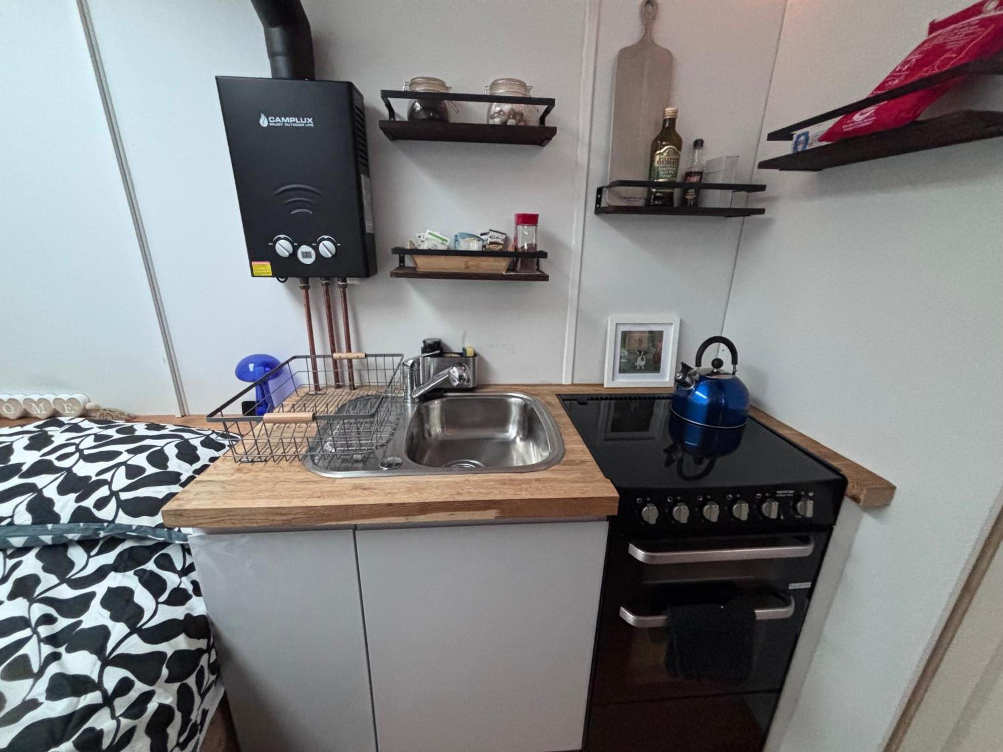 Quex Livery Glamping Birchington-on-Sea ภายนอก รูปภาพ