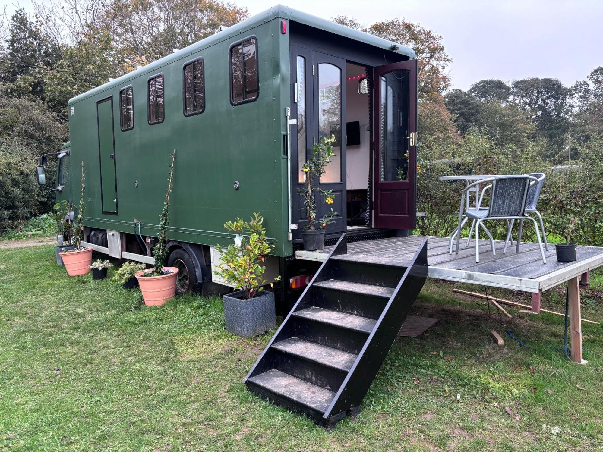 Quex Livery Glamping Birchington-on-Sea ภายนอก รูปภาพ